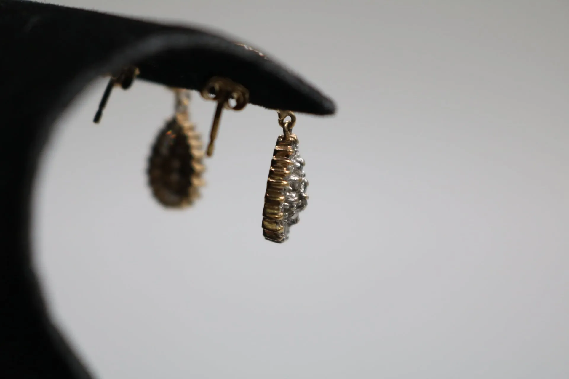 10K Yellow Gold Diamond Teardrop Earrings (0.21 CTW)