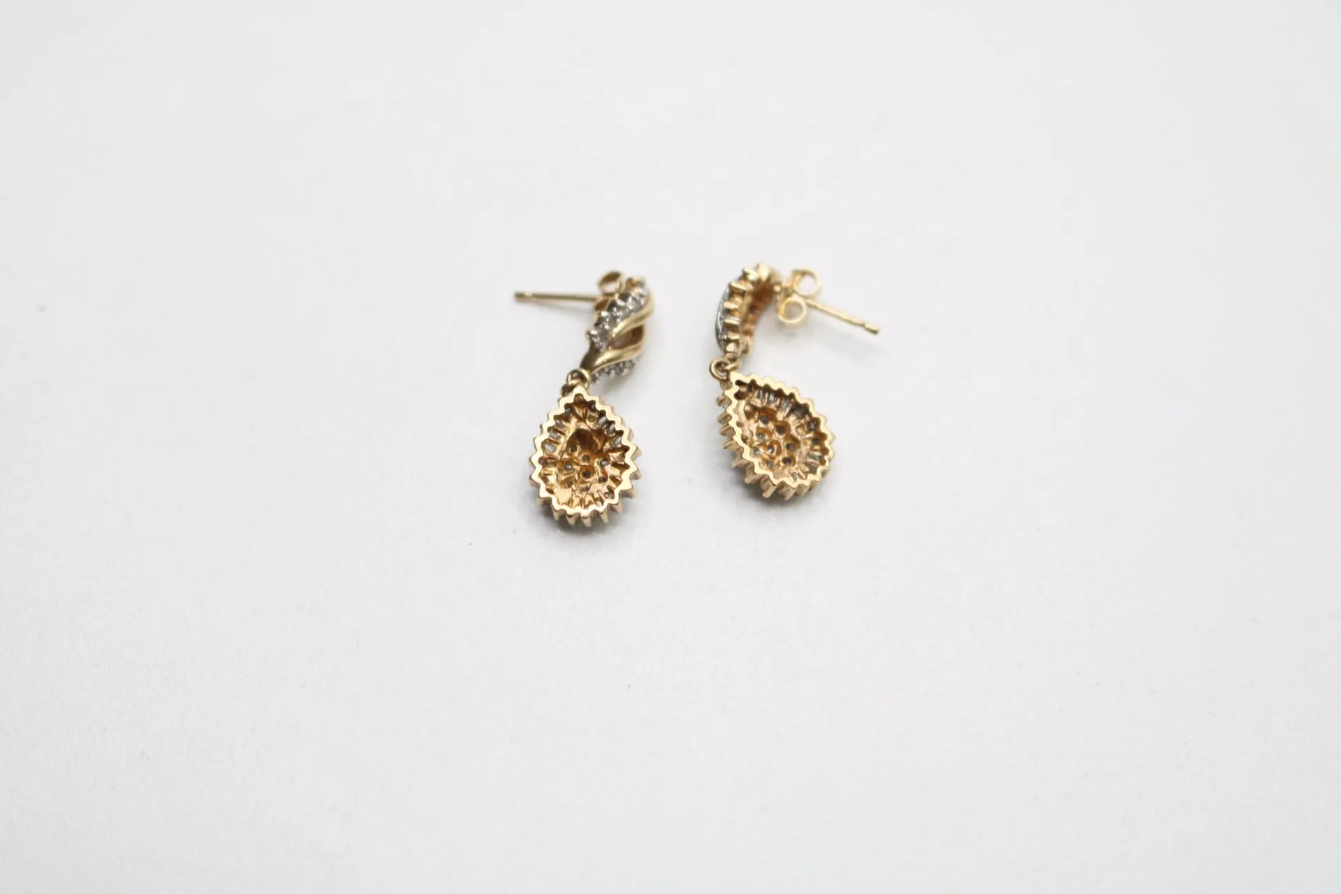 10K Yellow Gold Diamond Teardrop Earrings (0.21 CTW)