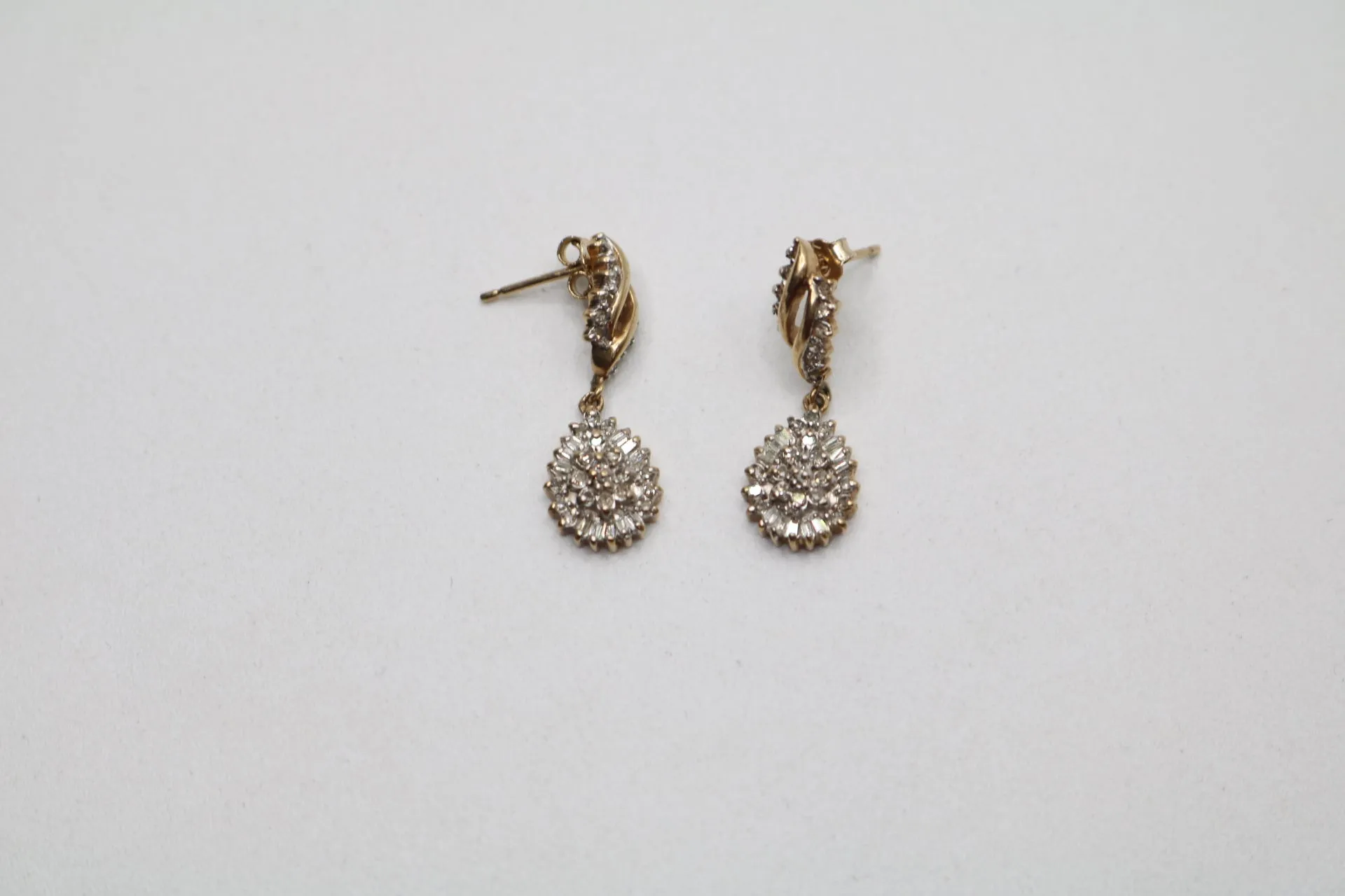 10K Yellow Gold Diamond Teardrop Earrings (0.21 CTW)