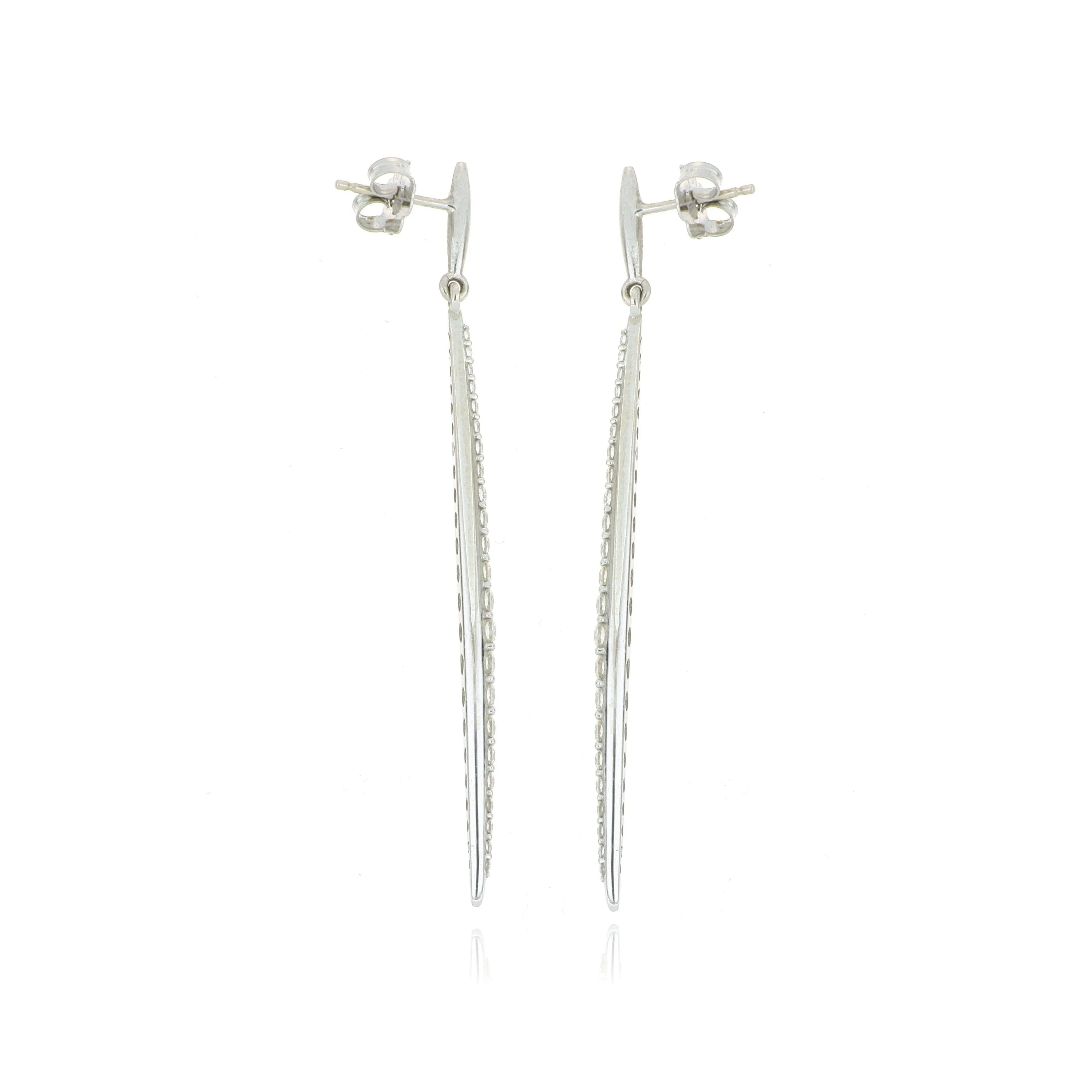 18k White Gold Diamond Dangle Earrings