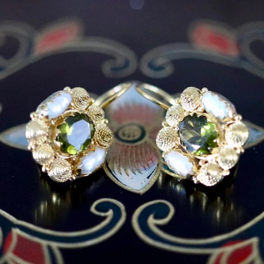 Jane Austen 14k Gold, Peridot and Pearl Earrings