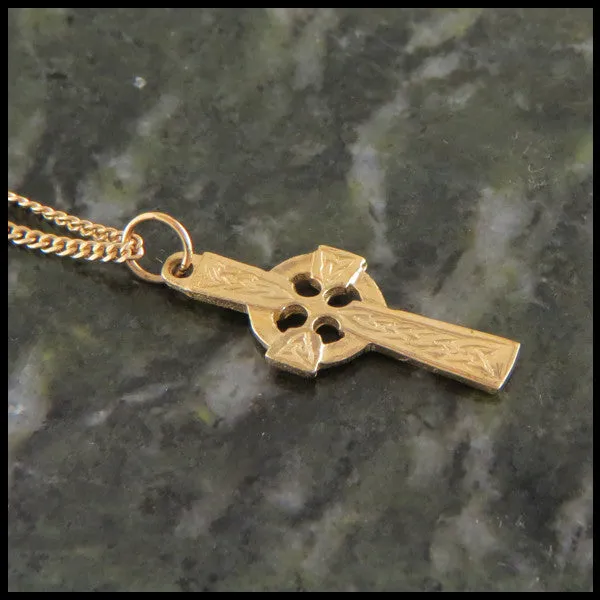 Kelly Celtic Cross Pendant in 14K Gold