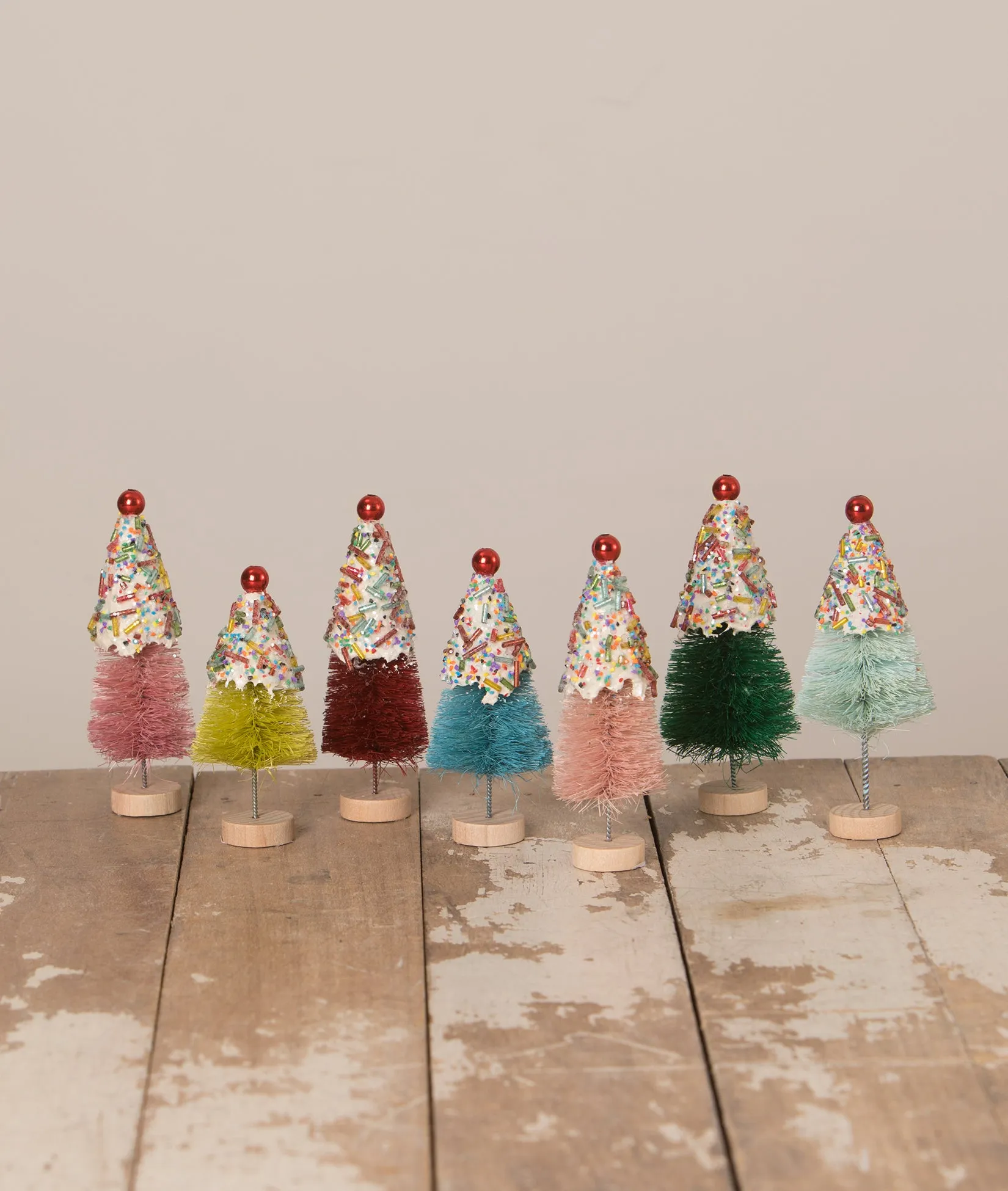 LC1543 - Christmas Mini Cupcake Trees Set of 7