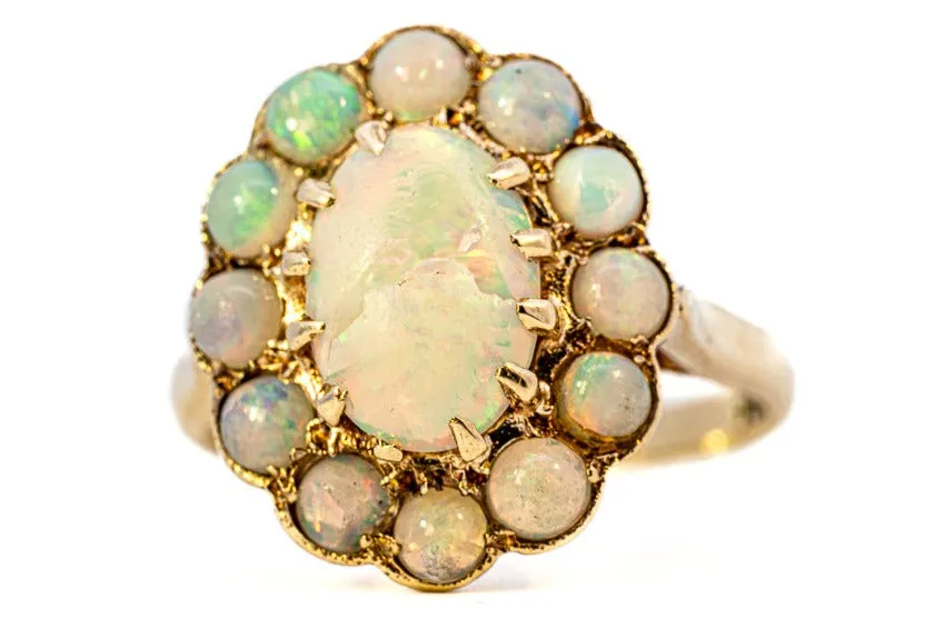 Stunning Vintage 9ct Yellow Gold 13-Stone Opal Cluster Ring