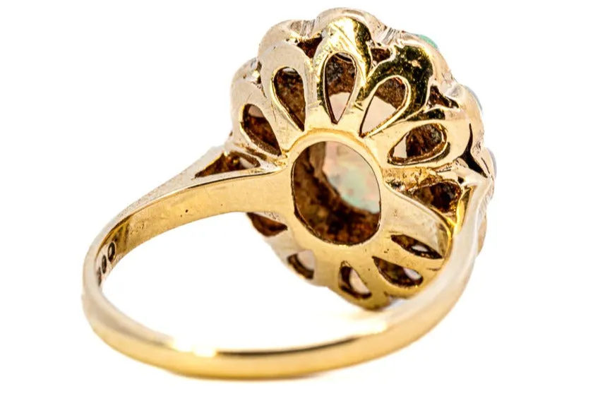 Stunning Vintage 9ct Yellow Gold 13-Stone Opal Cluster Ring