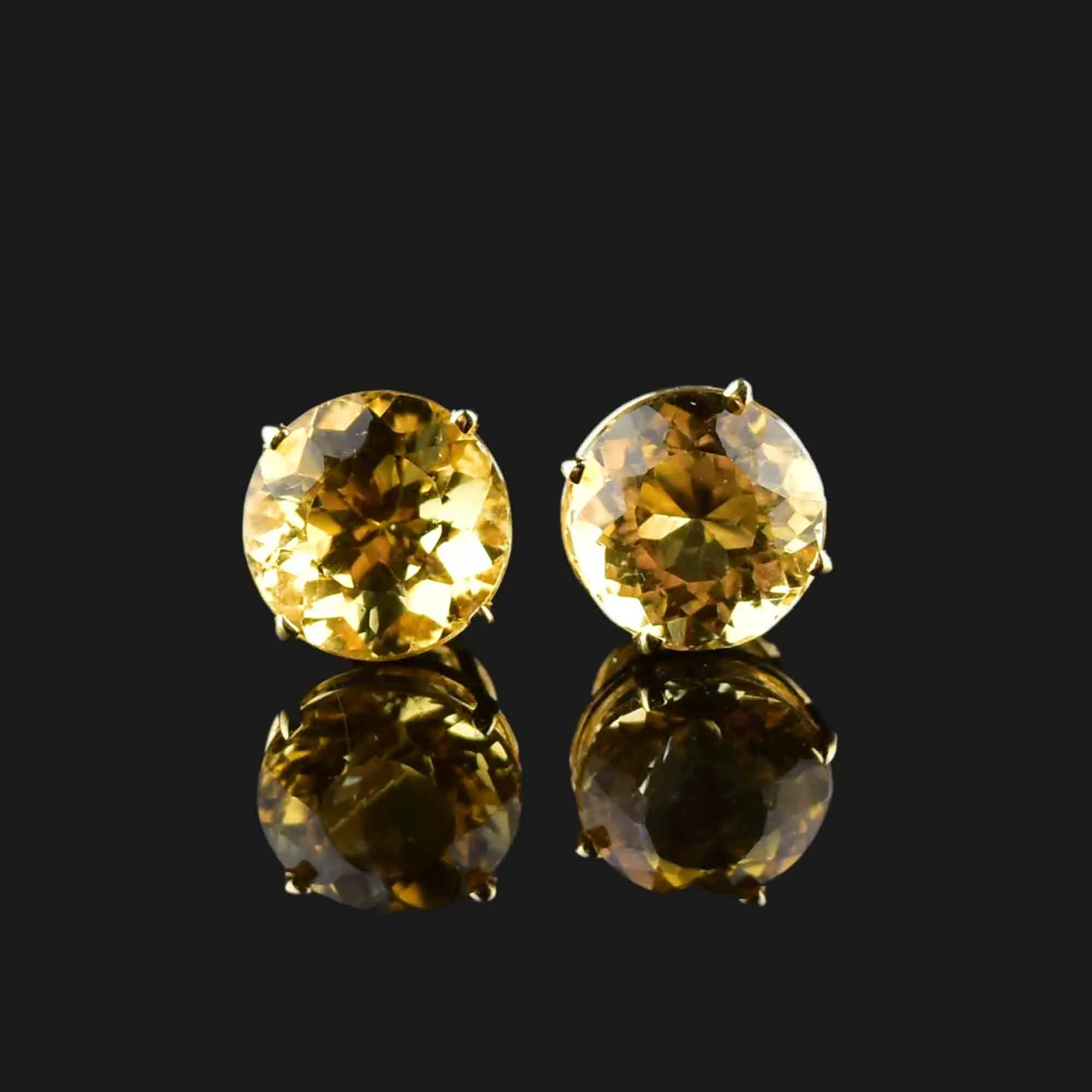 Vintage Natural Citrine Stud Earrings in 14K Gold