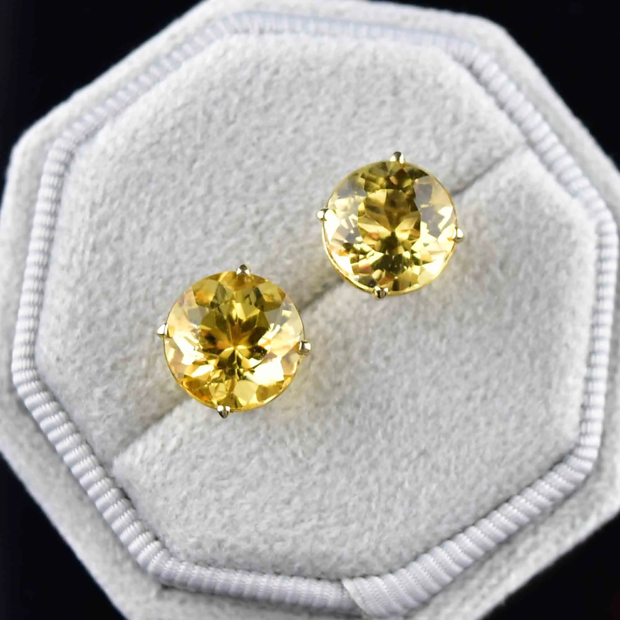 Vintage Natural Citrine Stud Earrings in 14K Gold