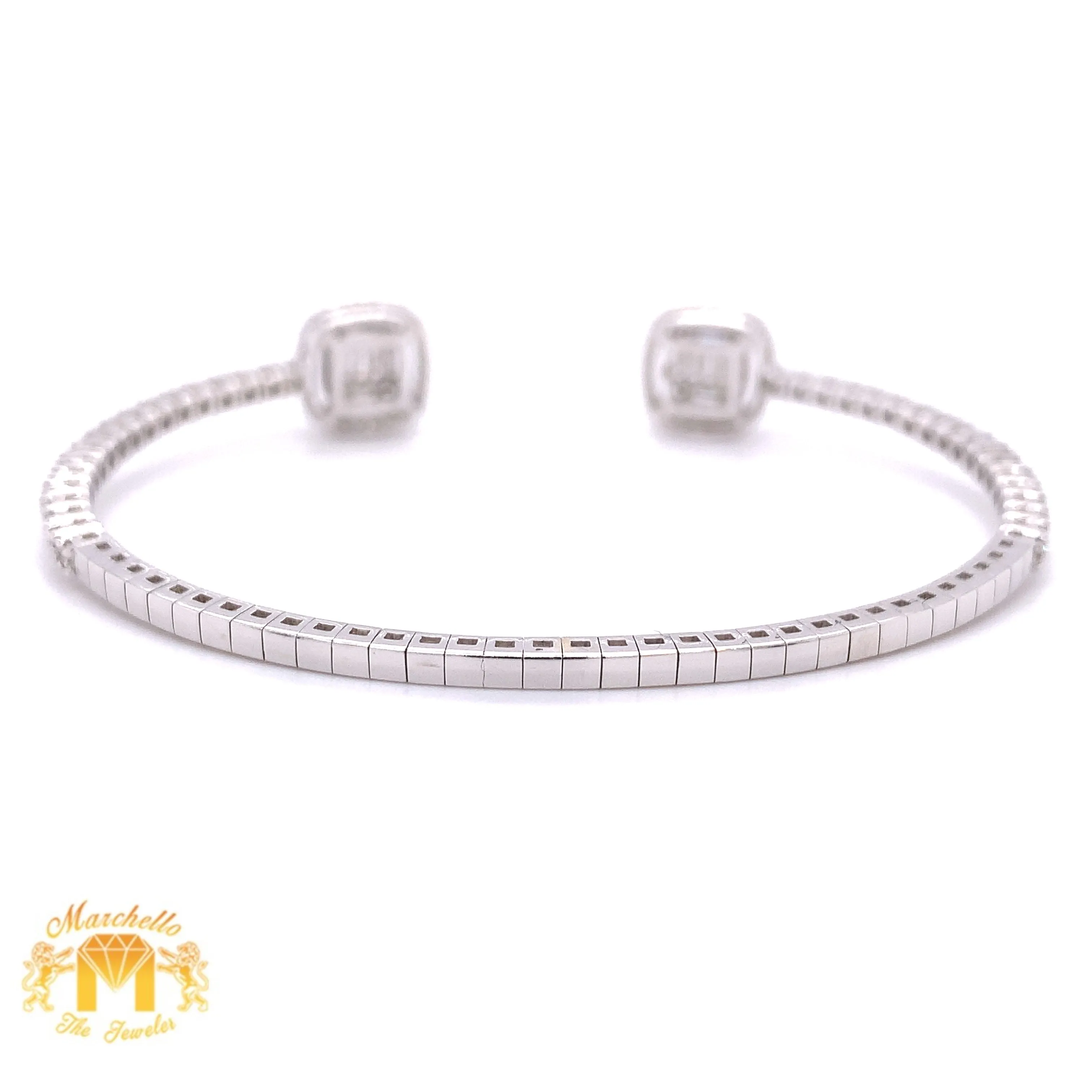 VVS/vs high clarity diamonds set in a 18k White Gold Flexible Bracelet with Baguette & Round Diamond (VVS diamonds)